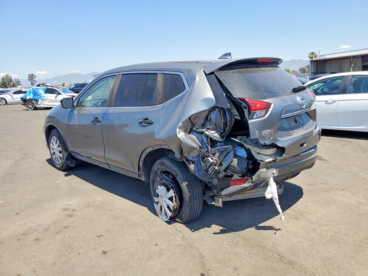 2019 NISSAN ROGUE S — снимка 2