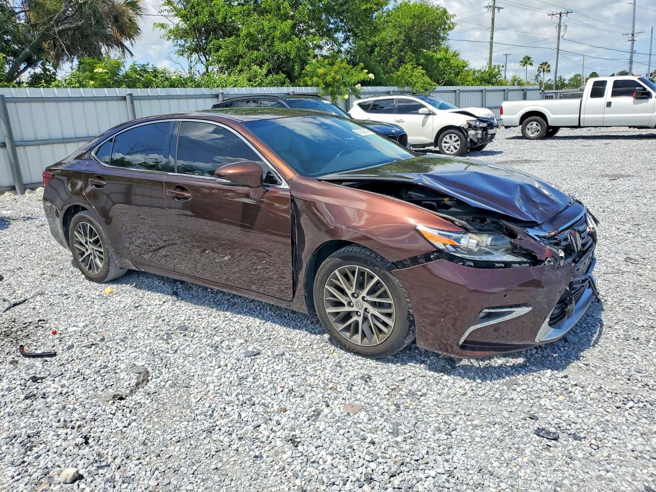 2017 LEXUS ES 350 — снимка 4