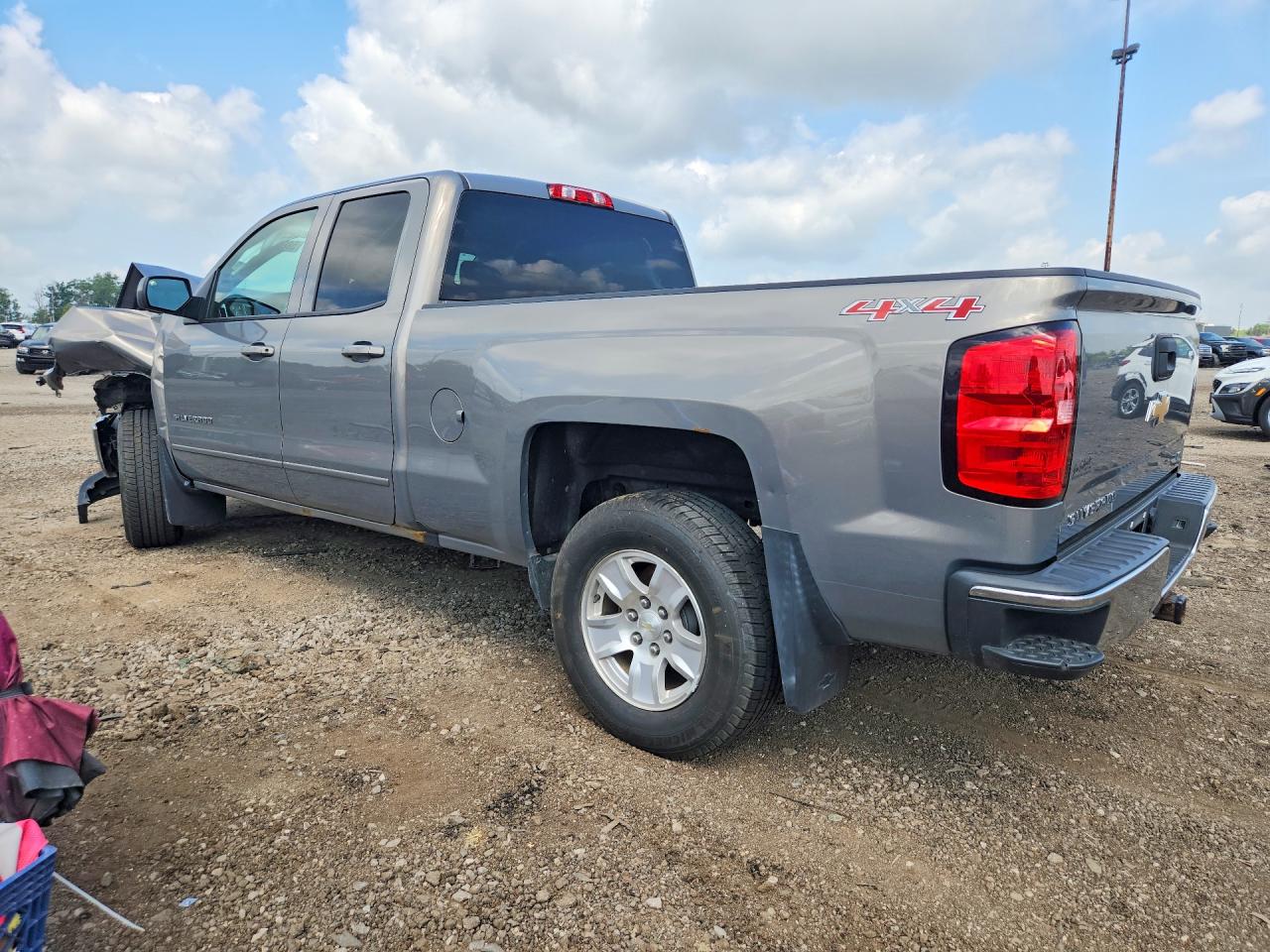 2017 CHEVROLET SILVERADO K1500 LT — снимка 2