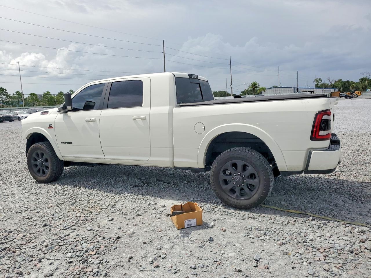 2021 RAM 2500 LARAMIE — снимка 2