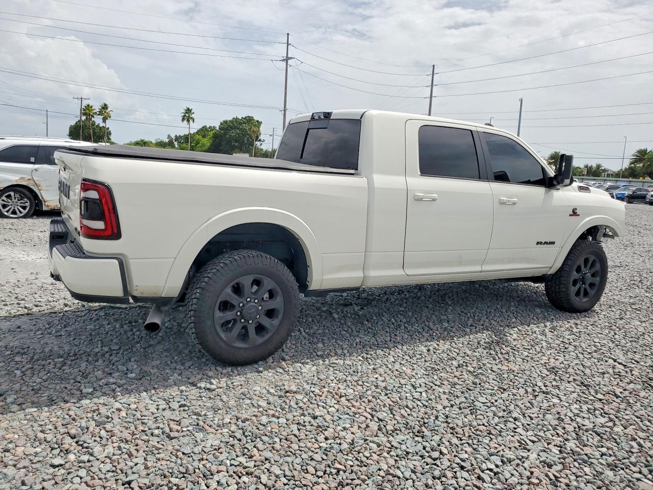2021 RAM 2500 LARAMIE — снимка 3