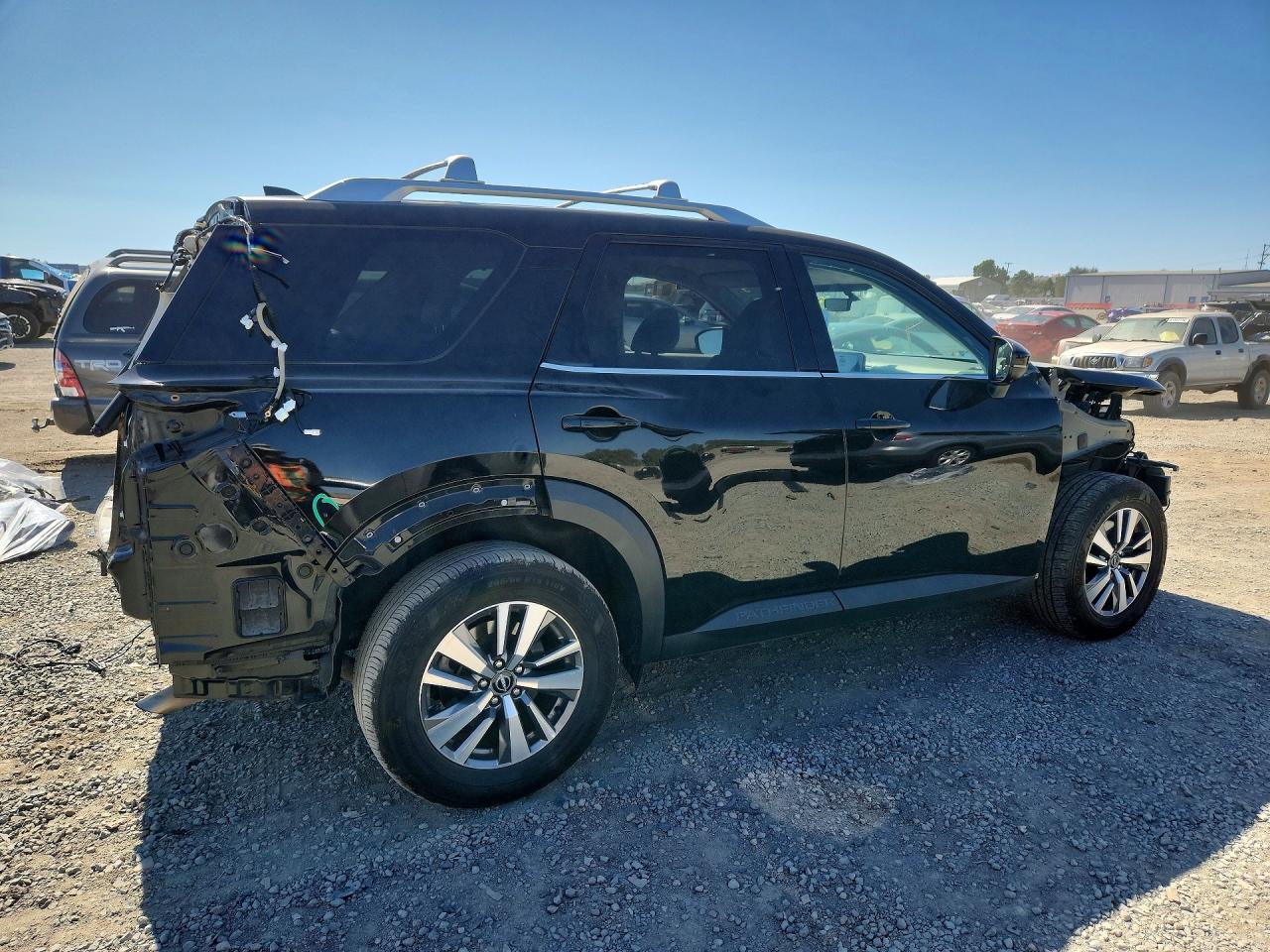 2023 NISSAN PATHFINDER SL — снимка 3