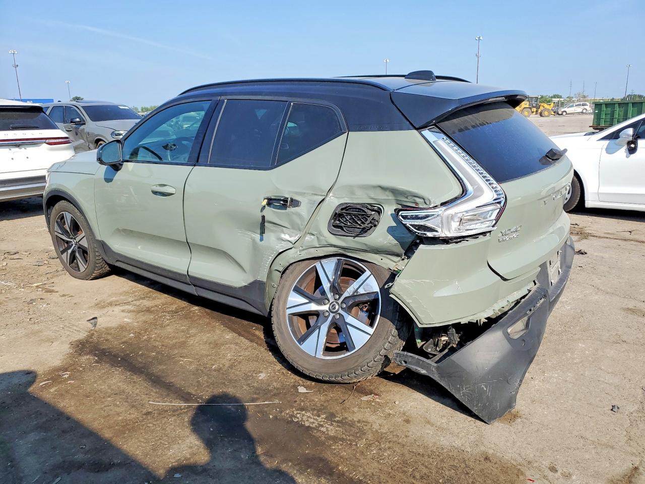 2021 VOLVO XC40 RECHARGE — снимка 2