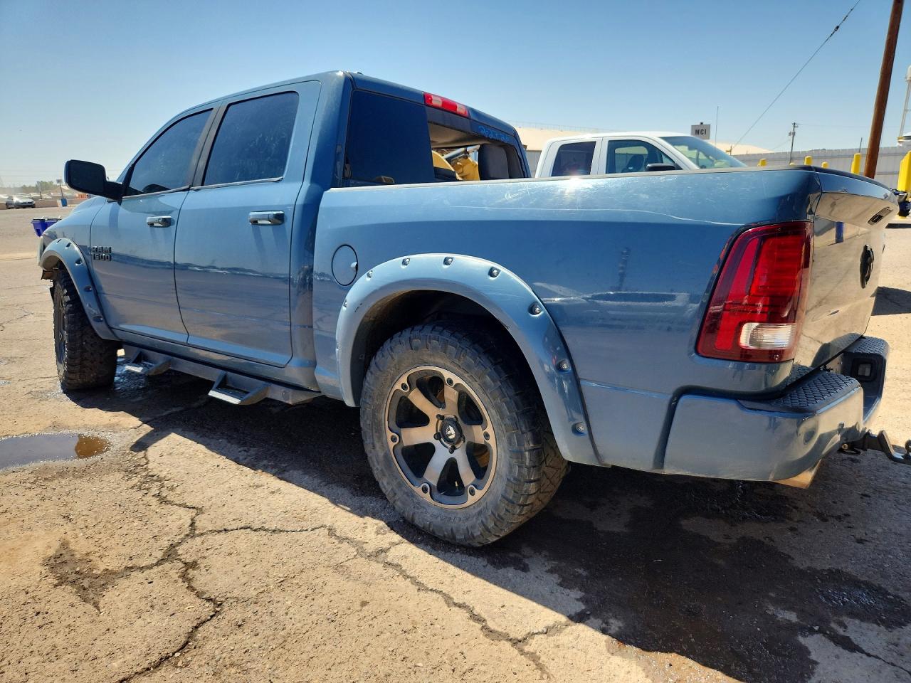 2015 RAM 1500 SPORT — снимка 2