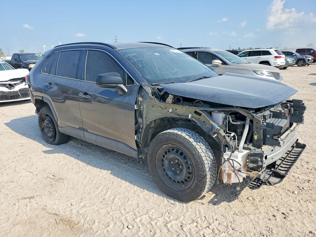 2019 TOYOTA RAV4 LE — снимка 4