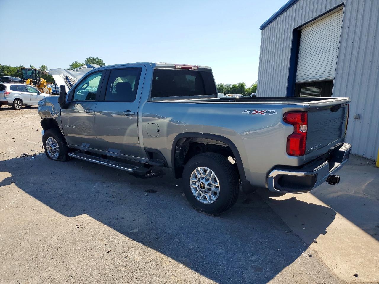 2025 CHEVROLET SILVERADO K2500 HEAVY DUTY LT — снимка 2