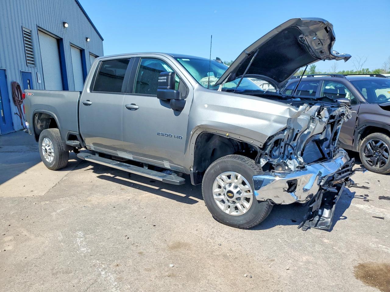 2025 CHEVROLET SILVERADO K2500 HEAVY DUTY LT — снимка 4