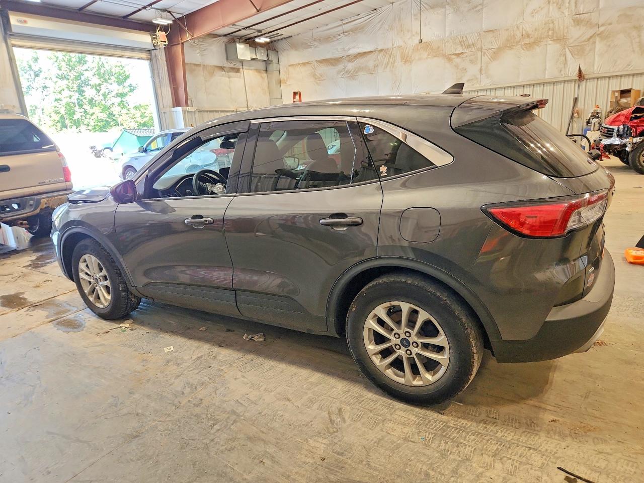 2020 FORD ESCAPE SE — снимка 2