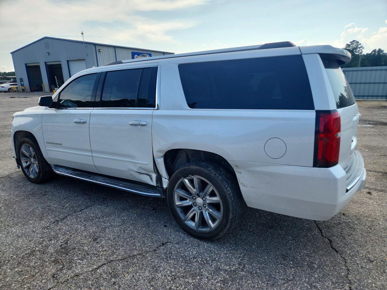 2019 CHEVROLET SUBURBAN C1500 PREMIER — снимка 2