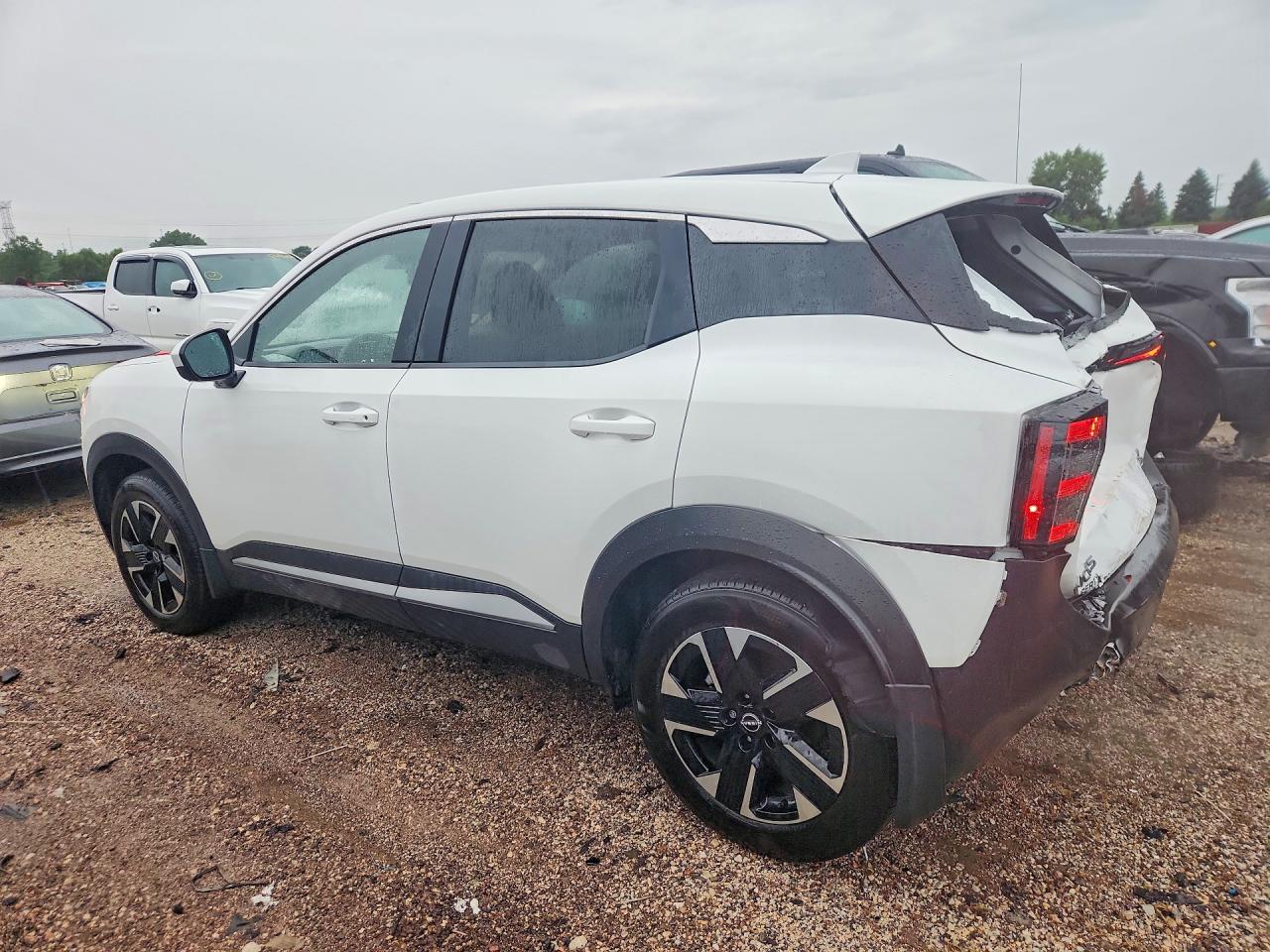 2025 NISSAN KICKS SV — снимка 2