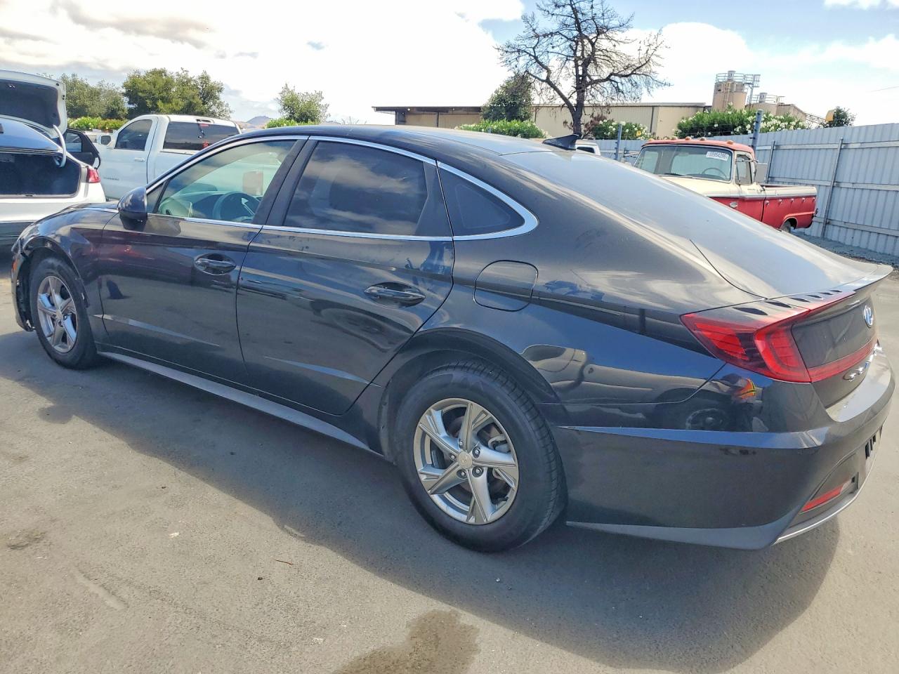 2021 HYUNDAI SONATA SE — снимка 2