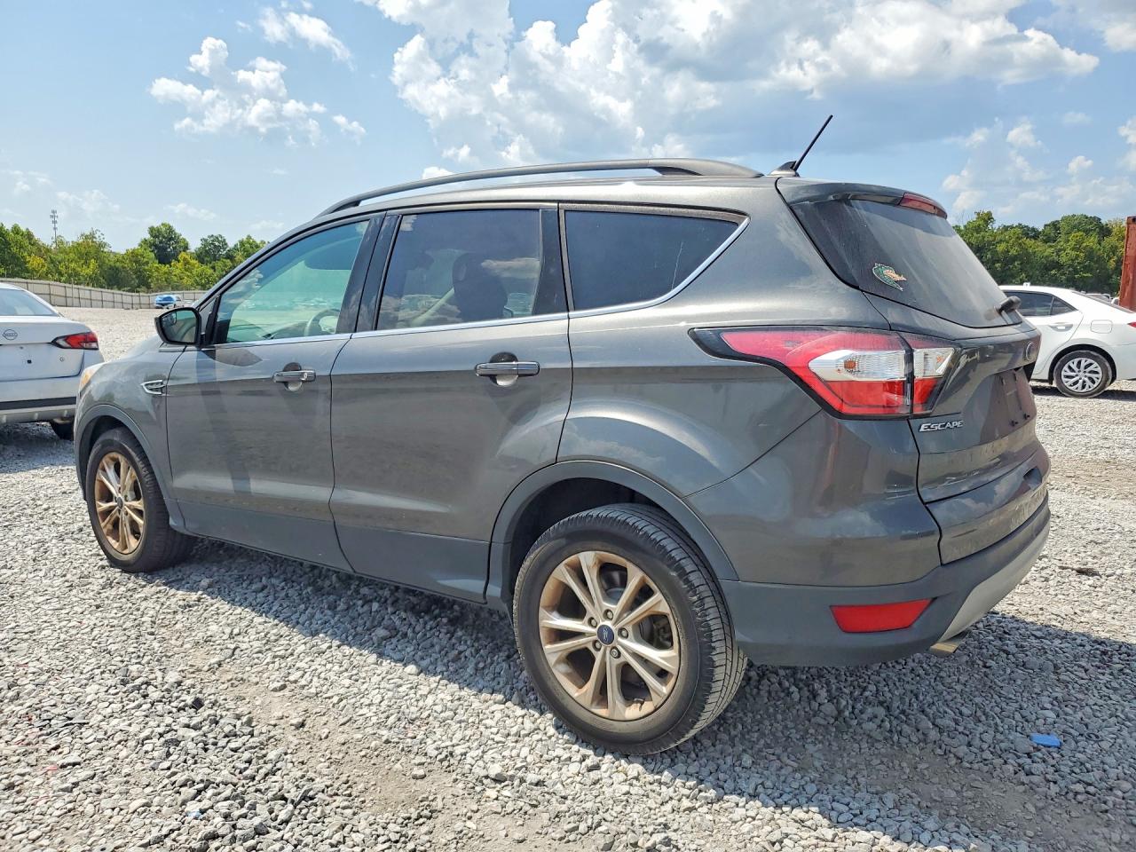 2018 FORD ESCAPE SE — снимка 2