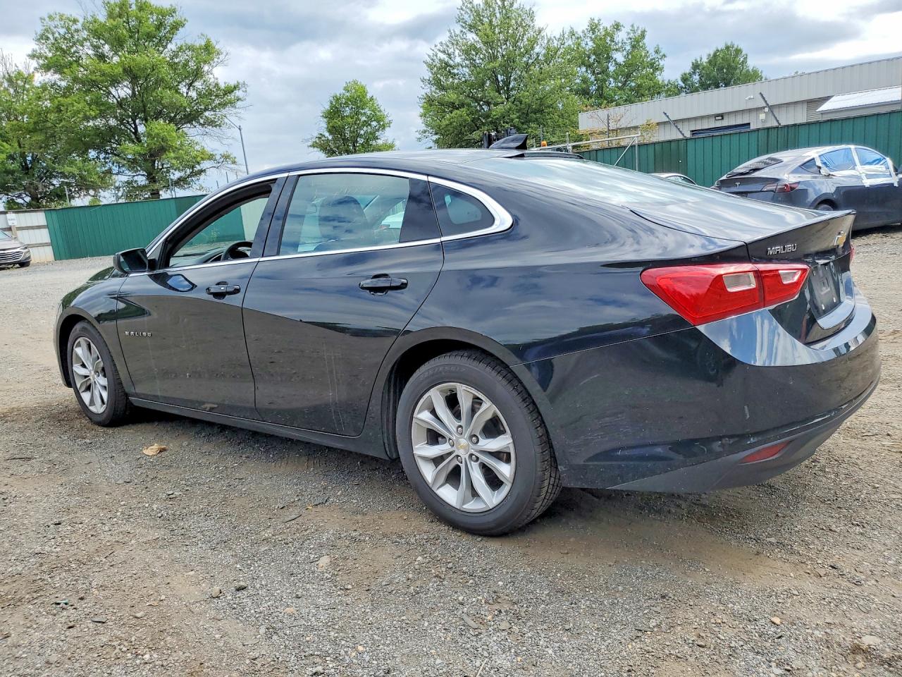 2023 CHEVROLET MALIBU LT — снимка 2
