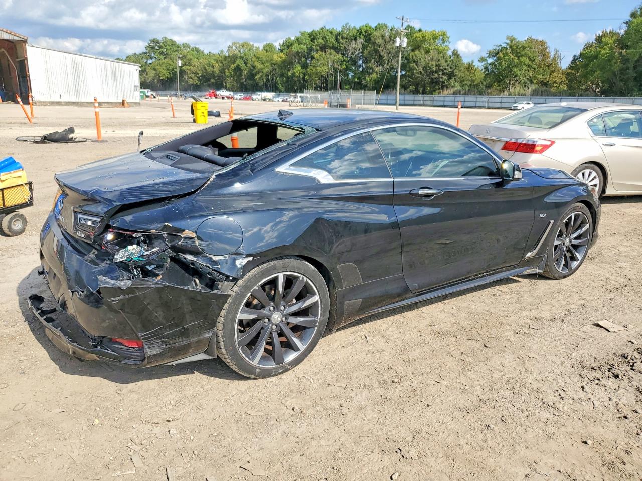 2018 INFINITI Q60 3.0T LUXE — снимка 3