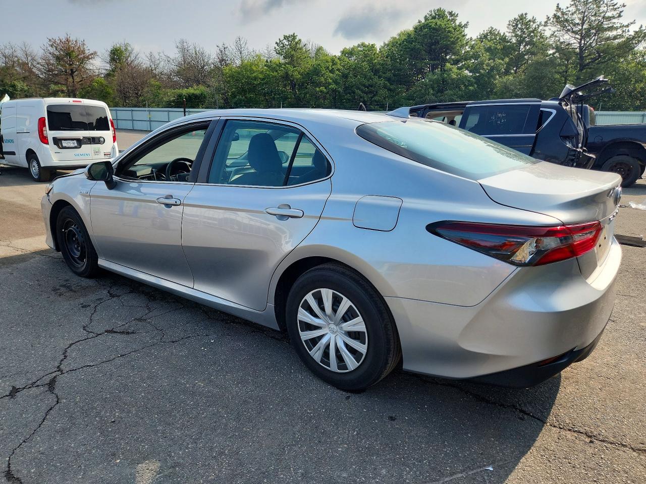 2021 TOYOTA CAMRY LE — снимка 2