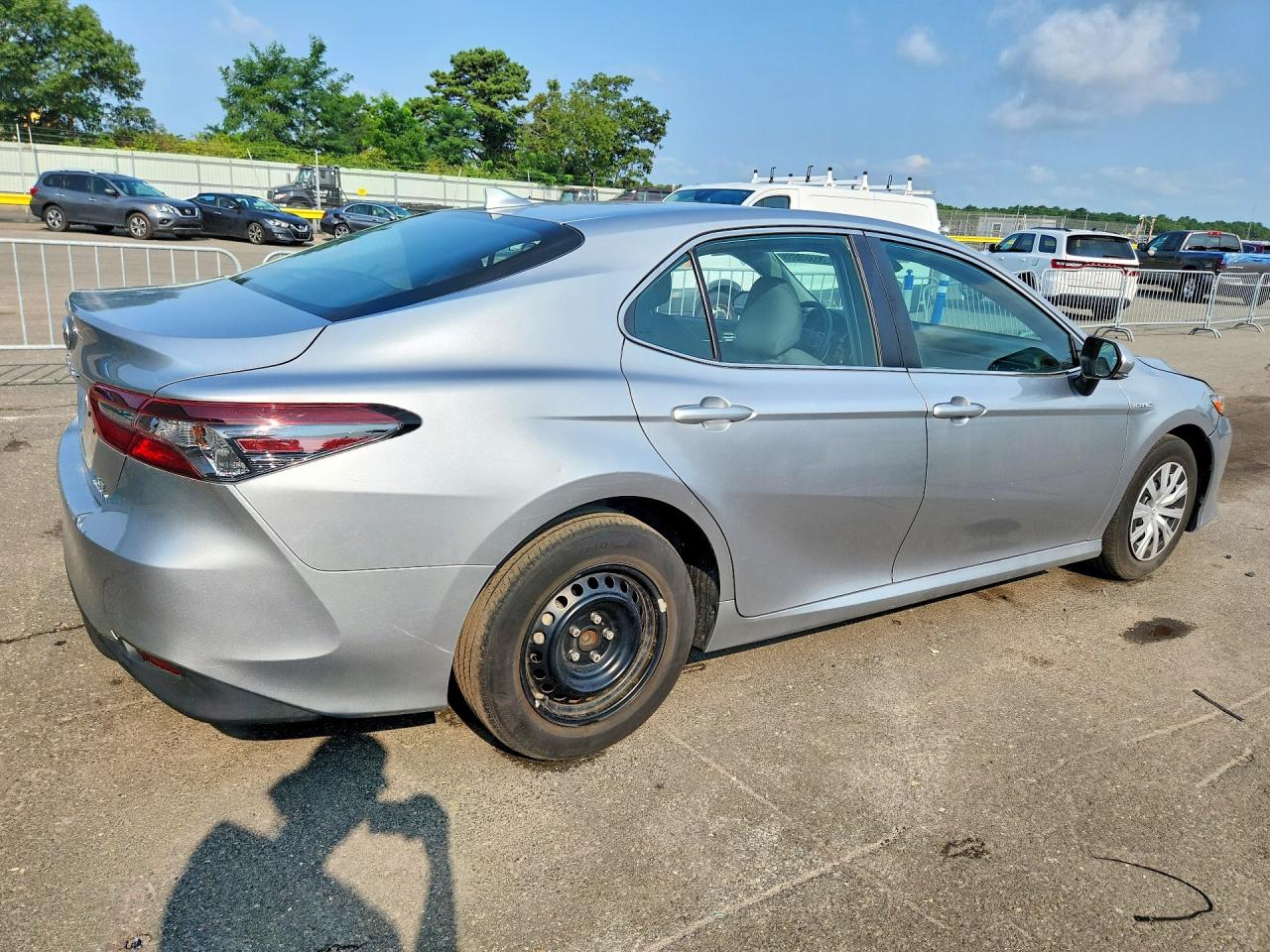 2021 TOYOTA CAMRY LE — снимка 3