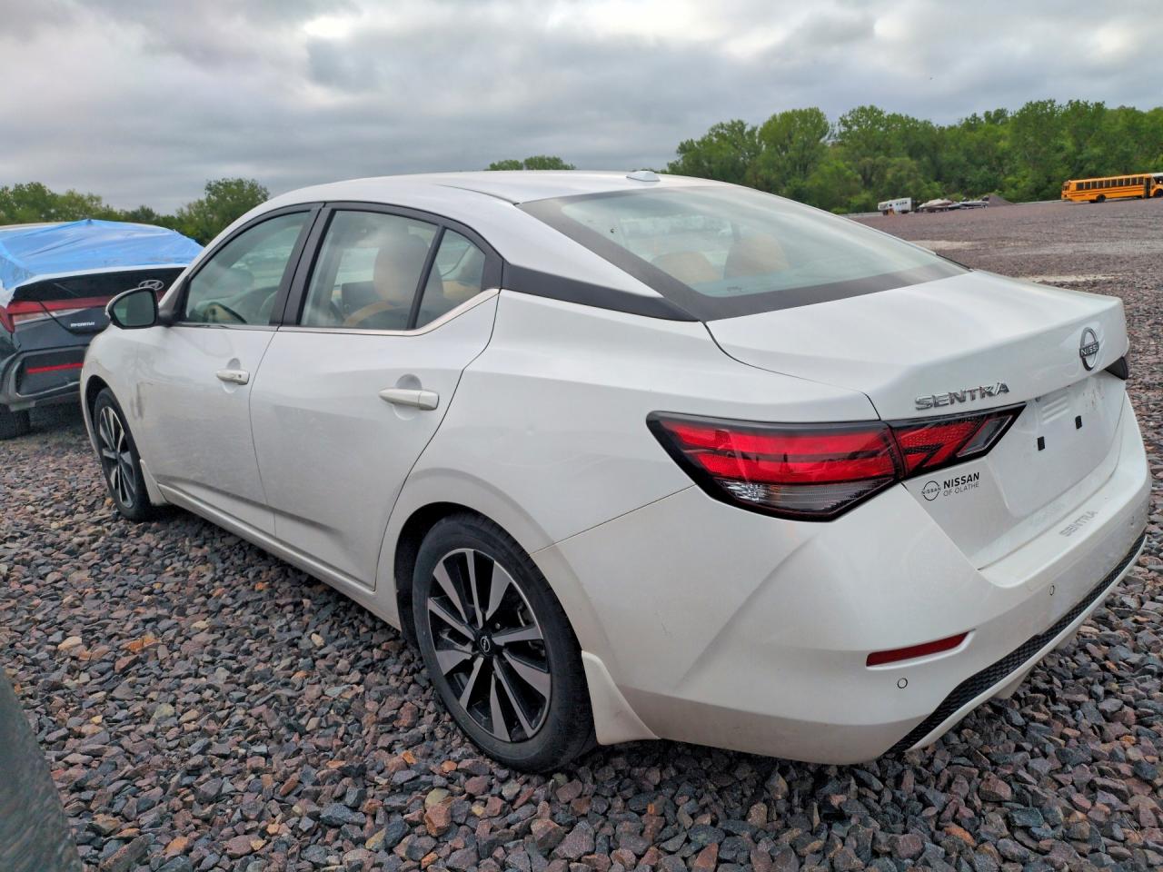 2024 NISSAN SENTRA SV — снимка 2