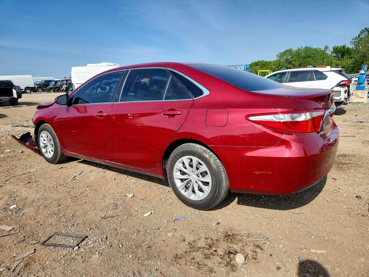 2015 TOYOTA CAMRY LE — снимка 2