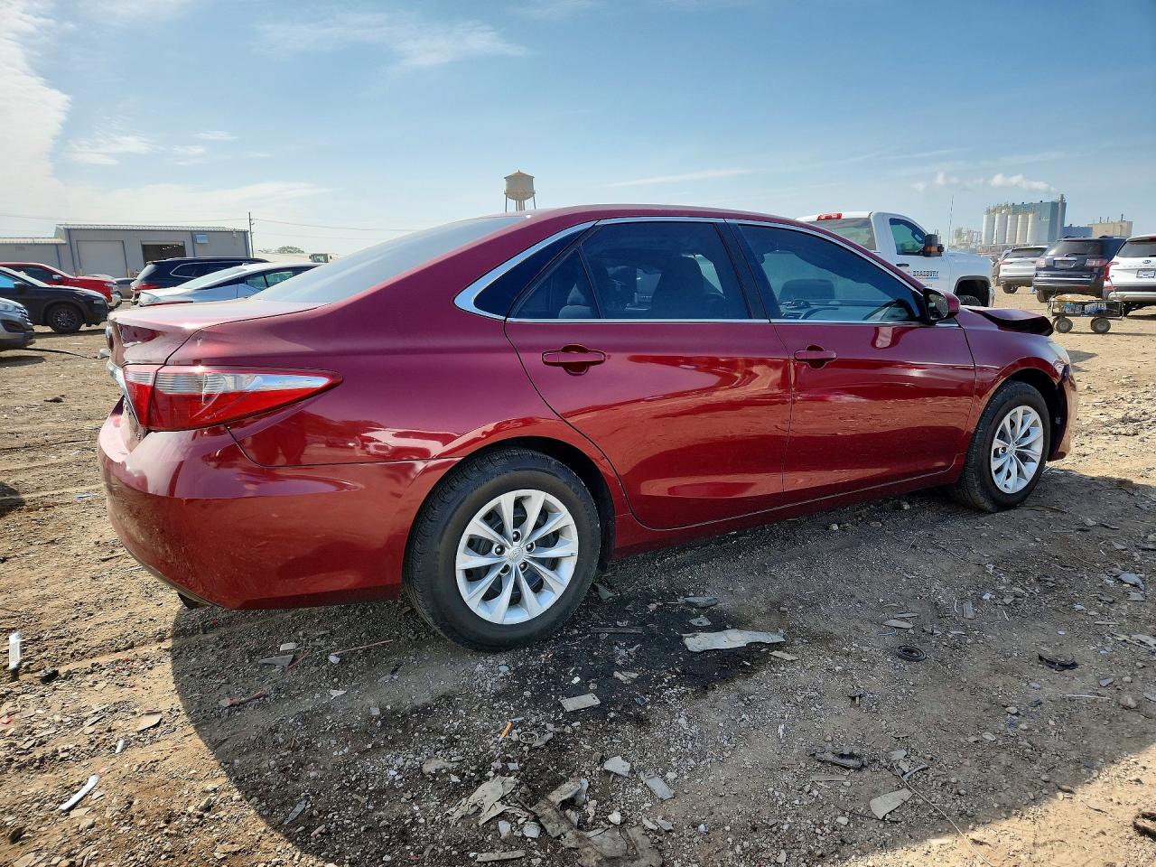 2015 TOYOTA CAMRY LE — снимка 3