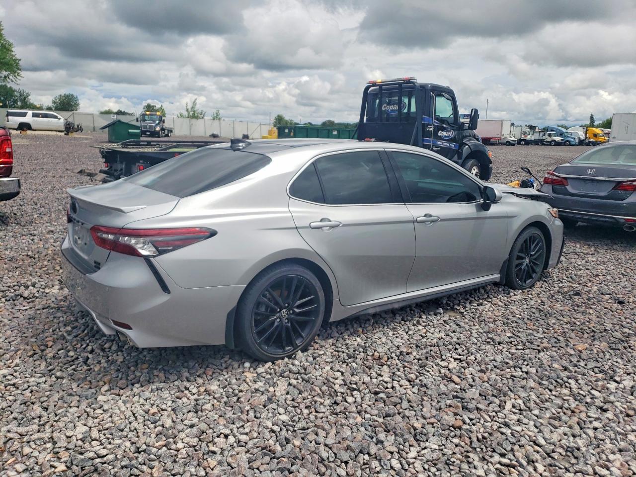 2024 TOYOTA CAMRY XSE — снимка 3