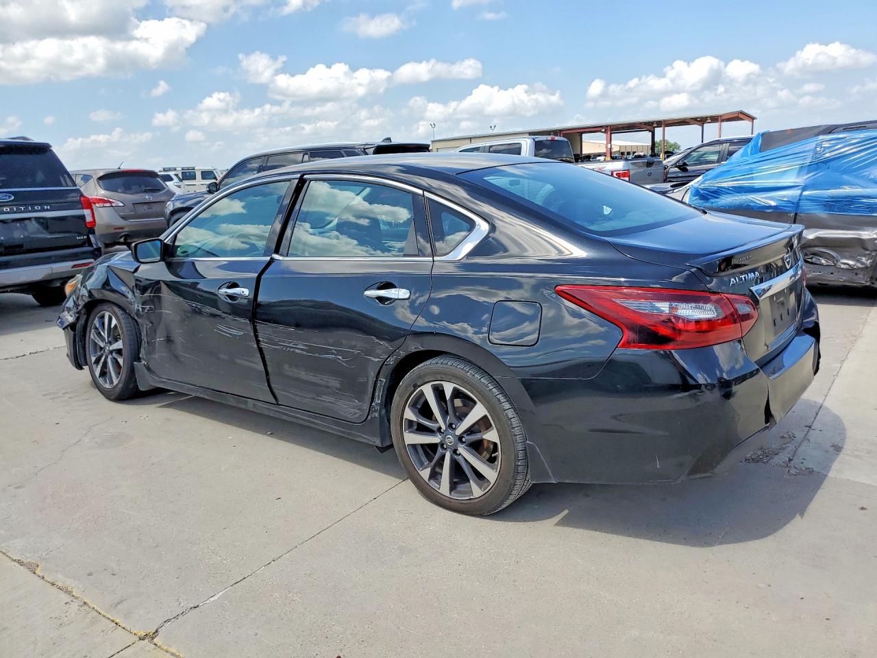 2017 NISSAN ALTIMA 2.5 SR — снимка 2