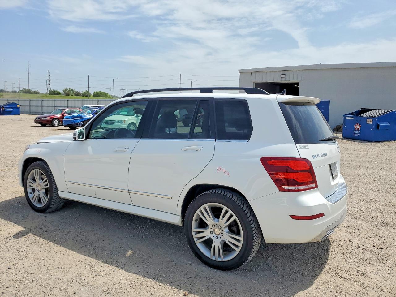 2015 MERCEDES-BENZ GLK 350 4MATIC — снимка 2