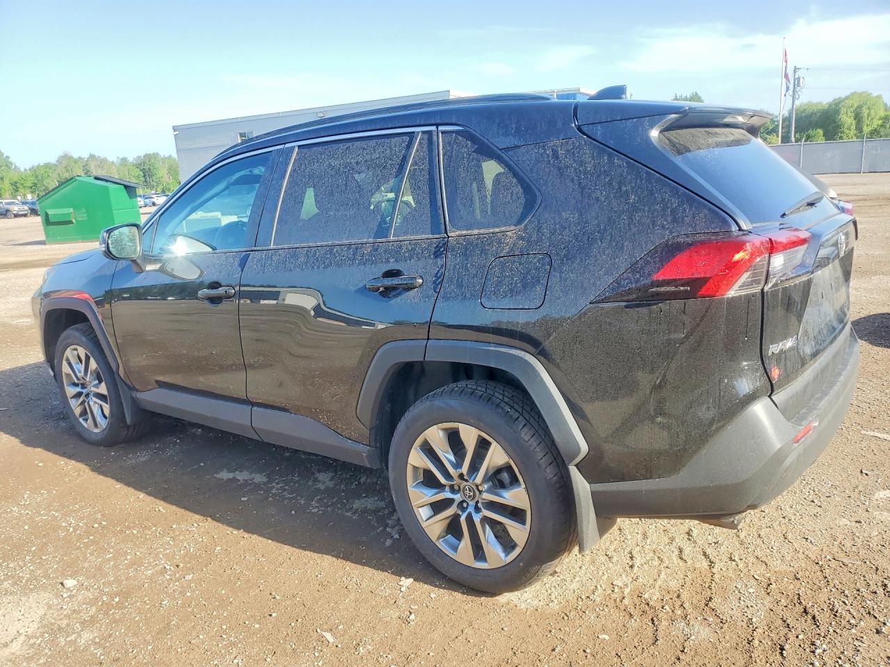 2019 TOYOTA RAV4 XLE — снимка 2