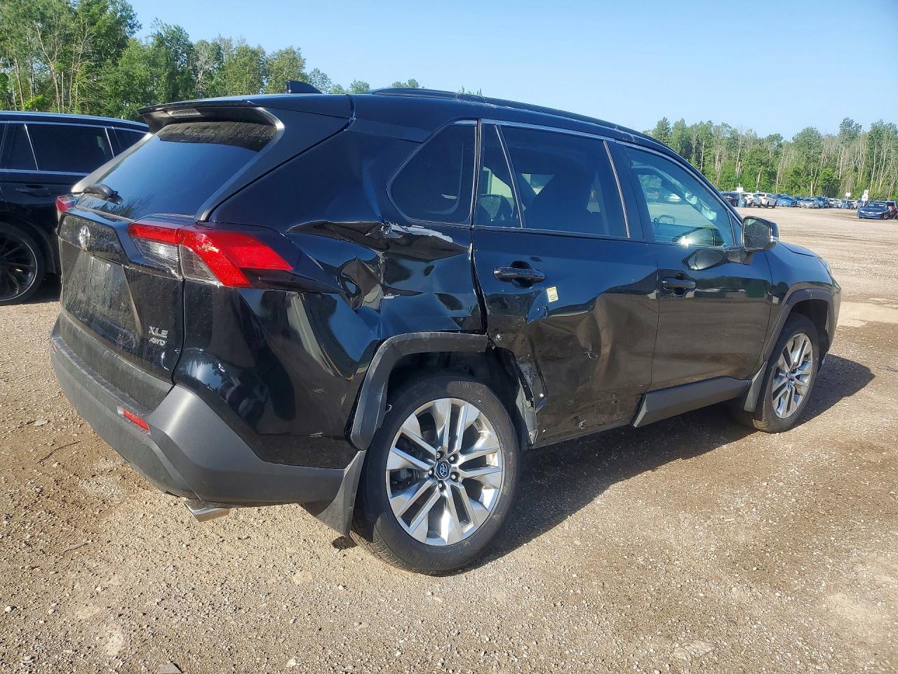 2019 TOYOTA RAV4 XLE — снимка 3