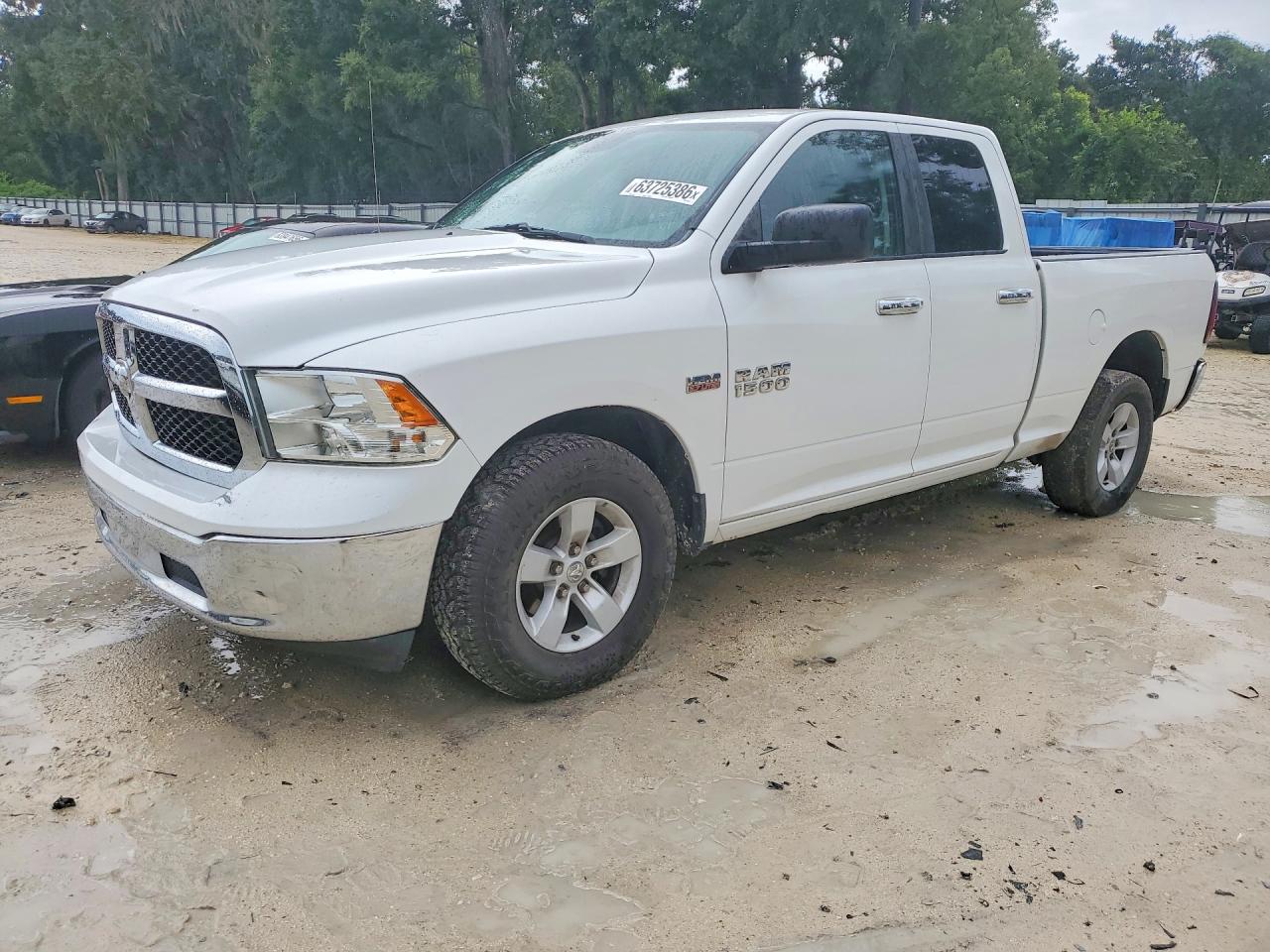 2016 RAM 1500 SLT