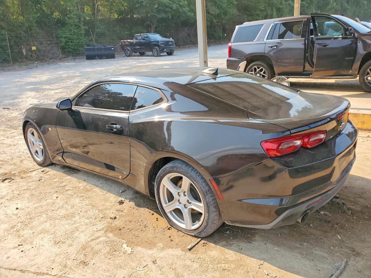 2019 CHEVROLET CAMARO LS — снимка 2