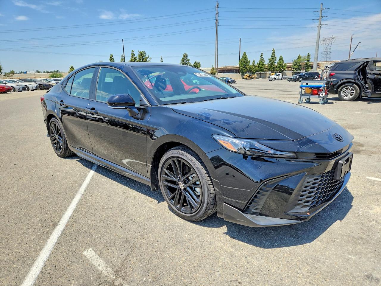 2026 TOYOTA CAMRY SE — снимка 4