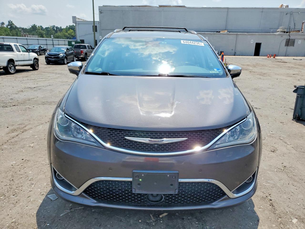 2017 CHRYSLER PACIFICA LIMITED — снимка 5