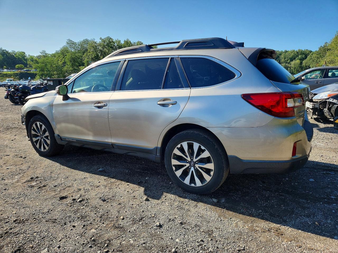 2017 SUBARU OUTBACK 3.6R LIMITED — снимка 2