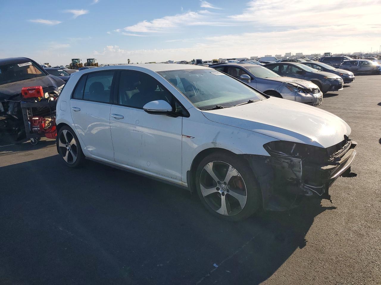 2017 VOLKSWAGEN GTI S — снимка 4
