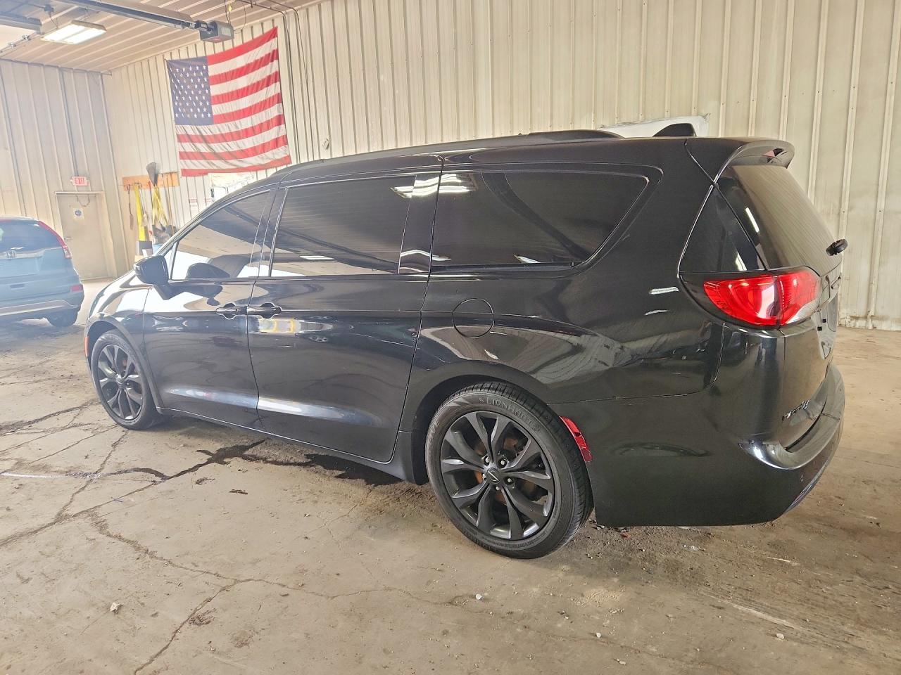 2018 CHRYSLER PACIFICA TOURING L PLUS — снимка 2