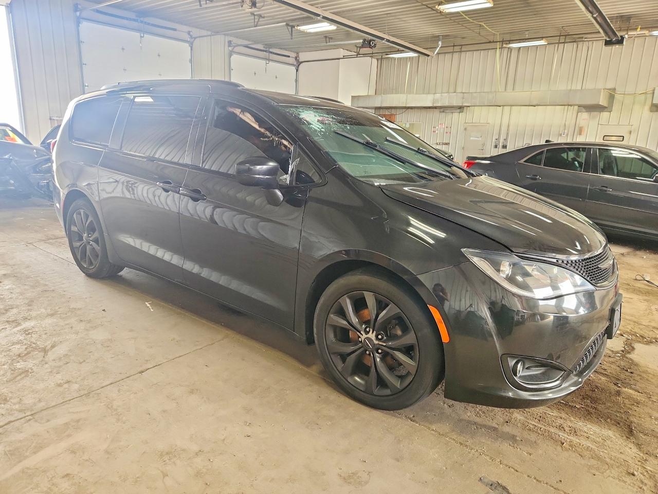 2018 CHRYSLER PACIFICA TOURING L PLUS — снимка 4