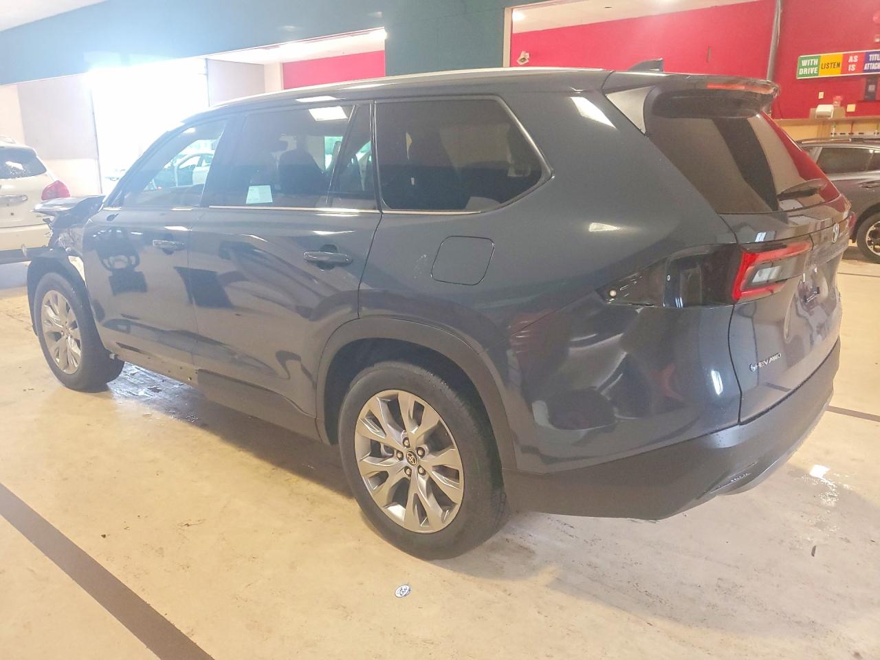 2026 TOYOTA GRAND HIGHLANDER HYBRID LIMITED — photo 2