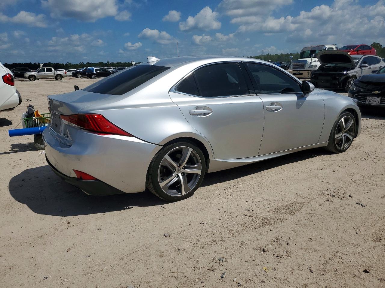 2017 LEXUS IS 200T — снимка 3