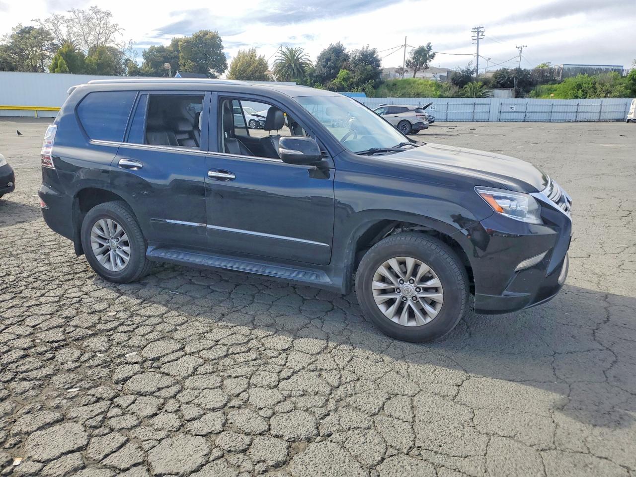 2015 LEXUS GX 460 BASE — снимка 4