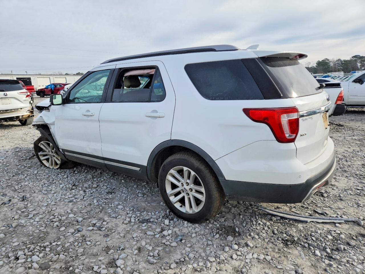 2016 FORD EXPLORER XLT — снимка 2