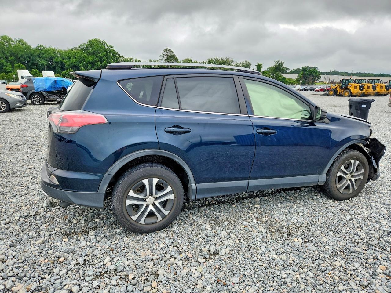 2017 TOYOTA RAV4 LE — снимка 3