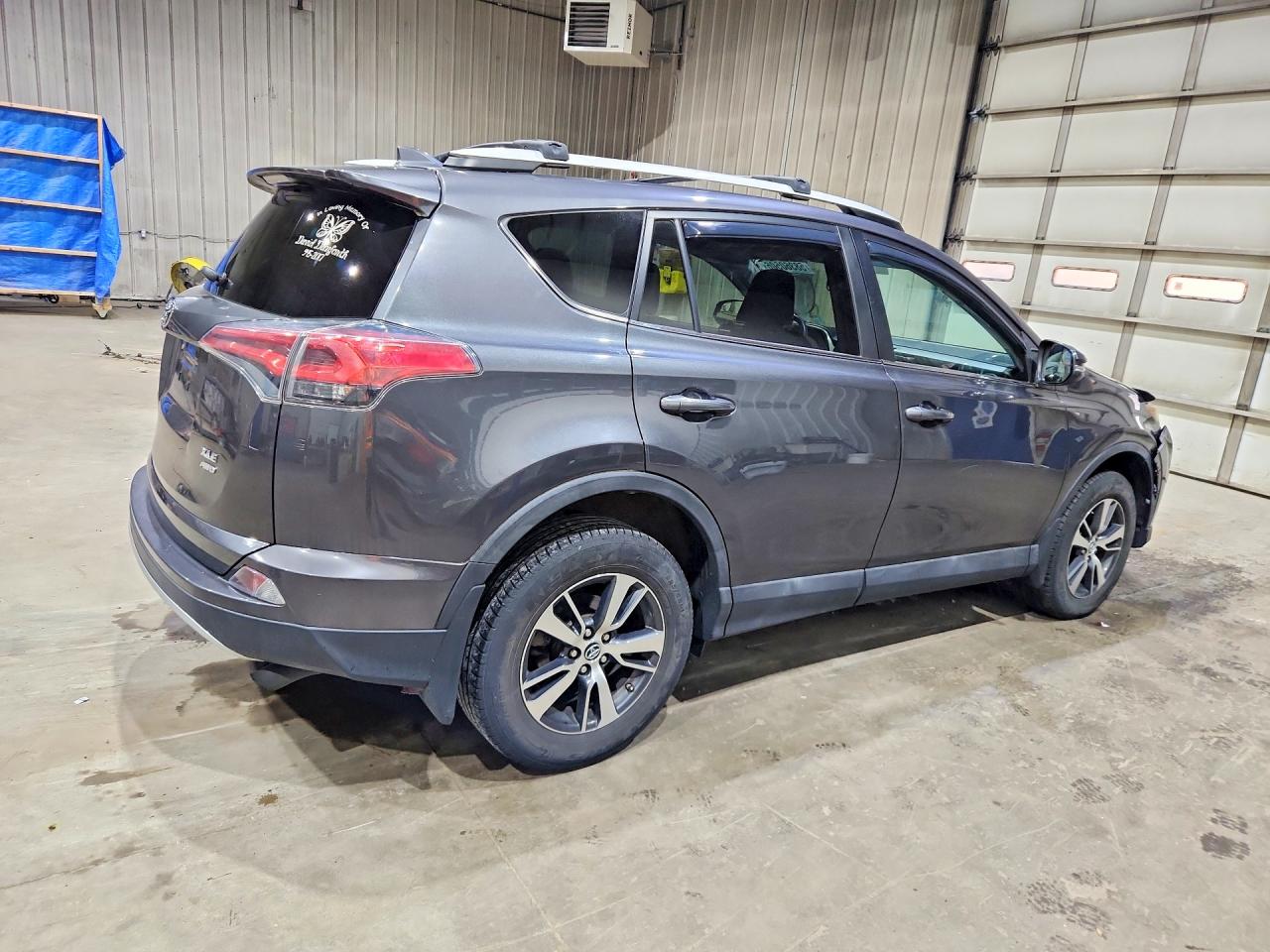 2016 TOYOTA RAV4 XLE — снимка 3