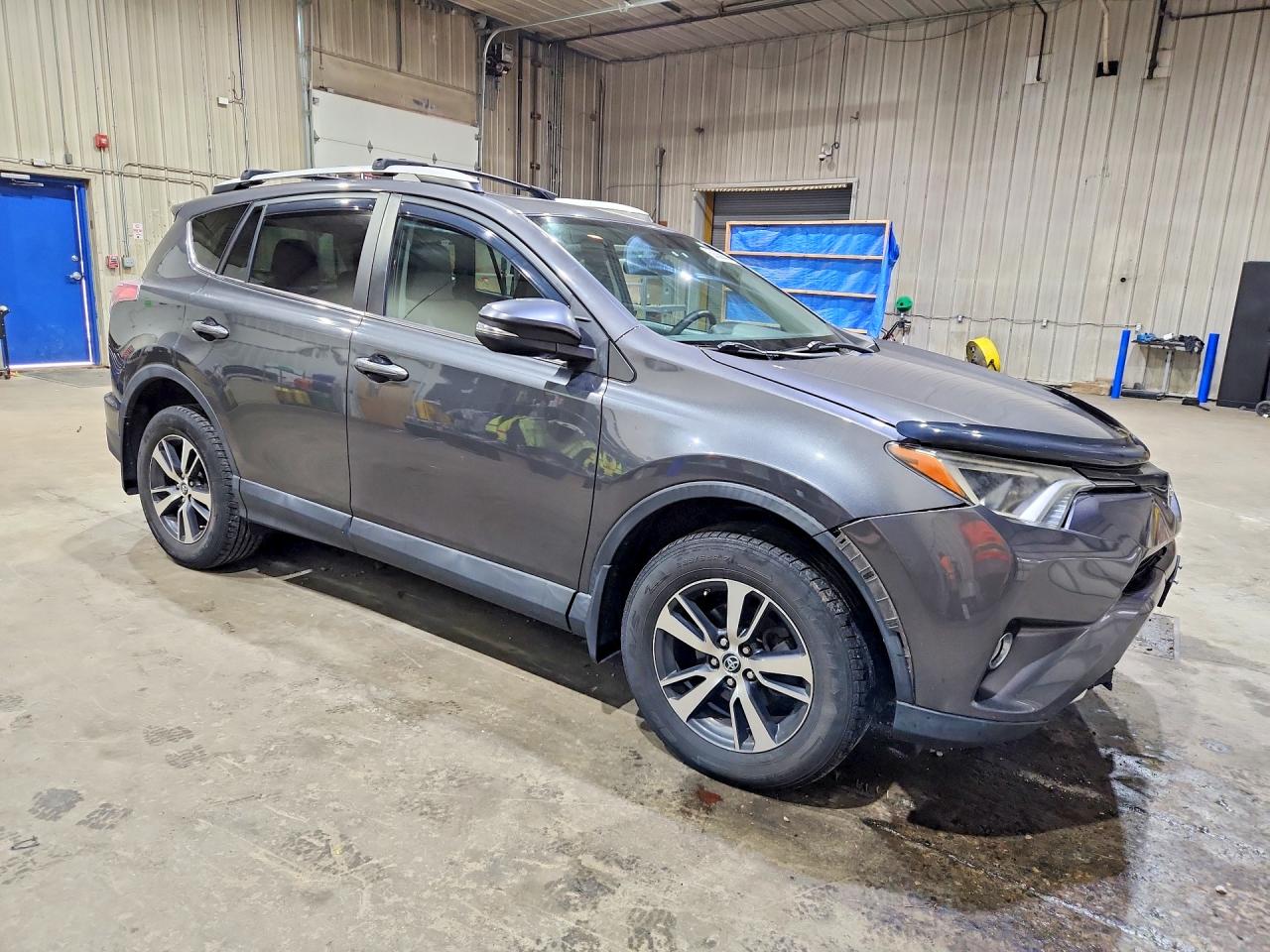 2016 TOYOTA RAV4 XLE — снимка 4