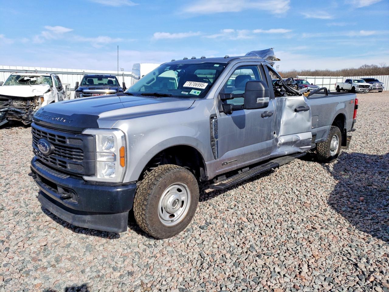 2024 FORD F350