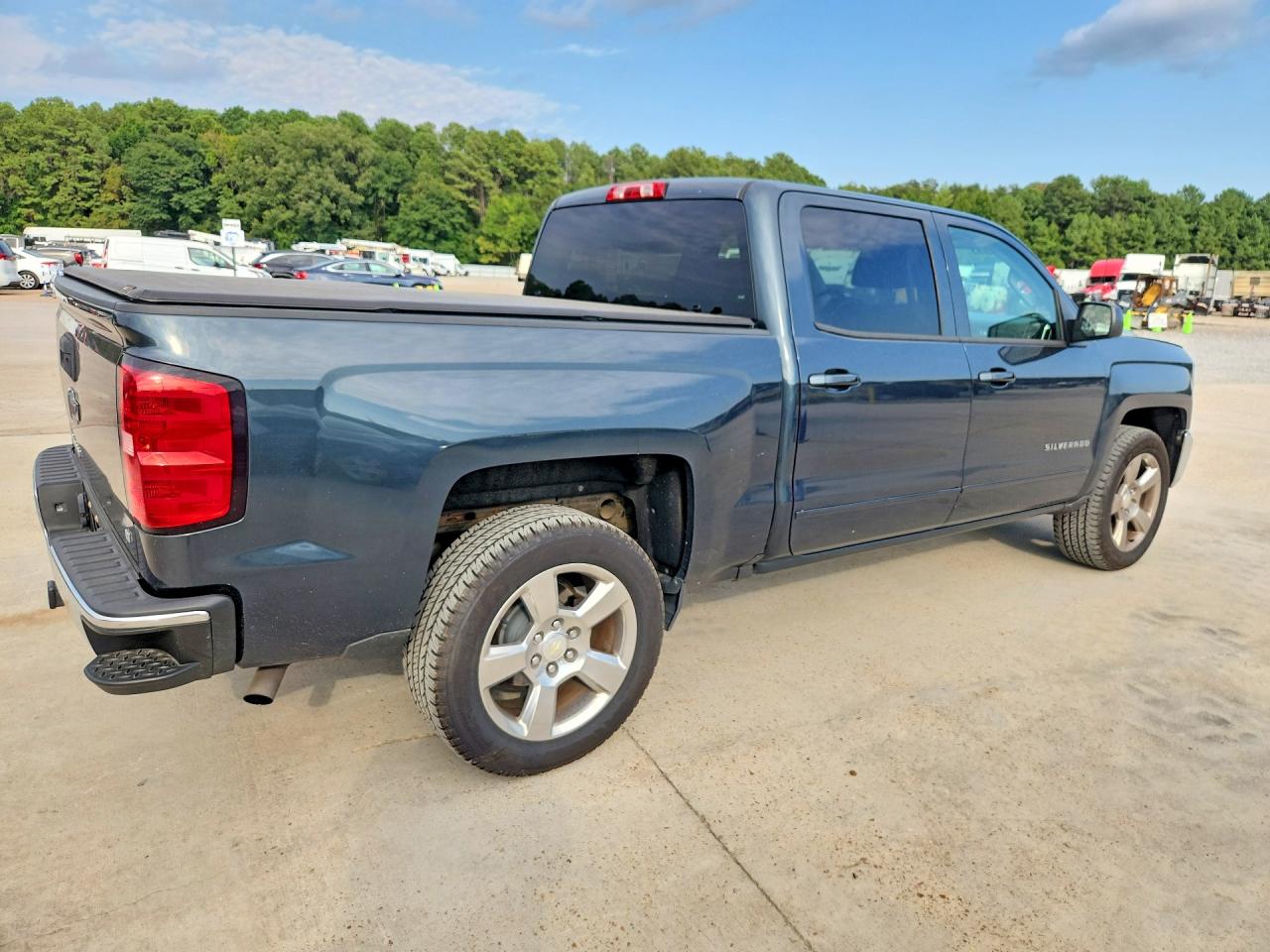 2017 CHEVROLET SILVERADO C1500 LT — снимка 3
