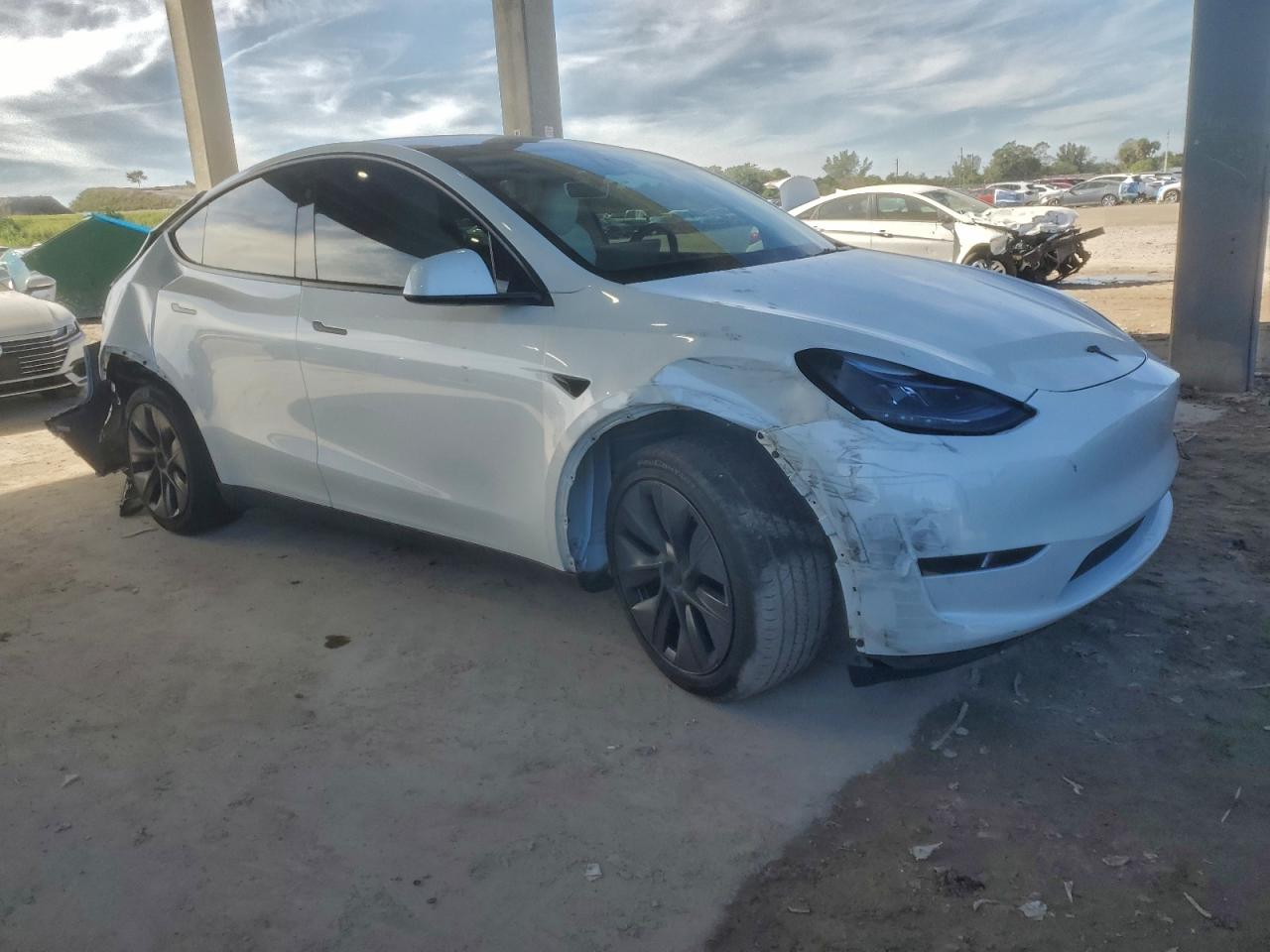 2025 TESLA MODEL Y — снимка 4