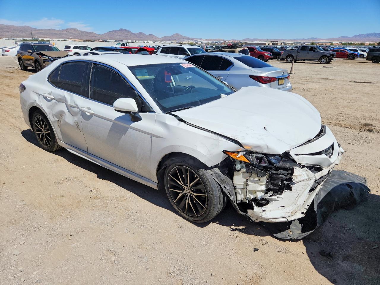 2021 TOYOTA CAMRY SE — снимка 4