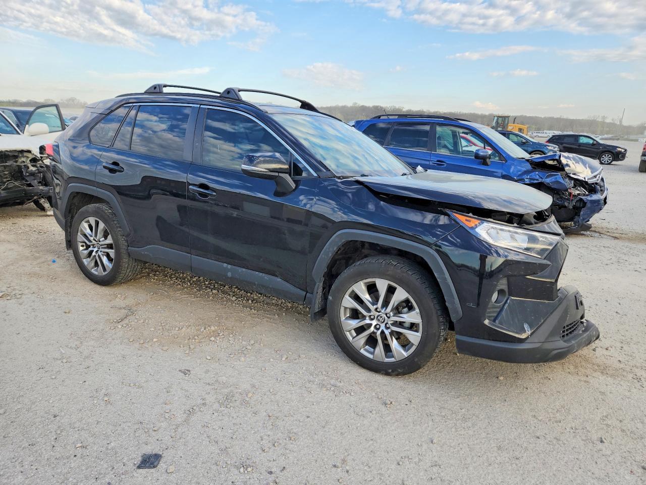 2021 TOYOTA RAV4 — снимка 4