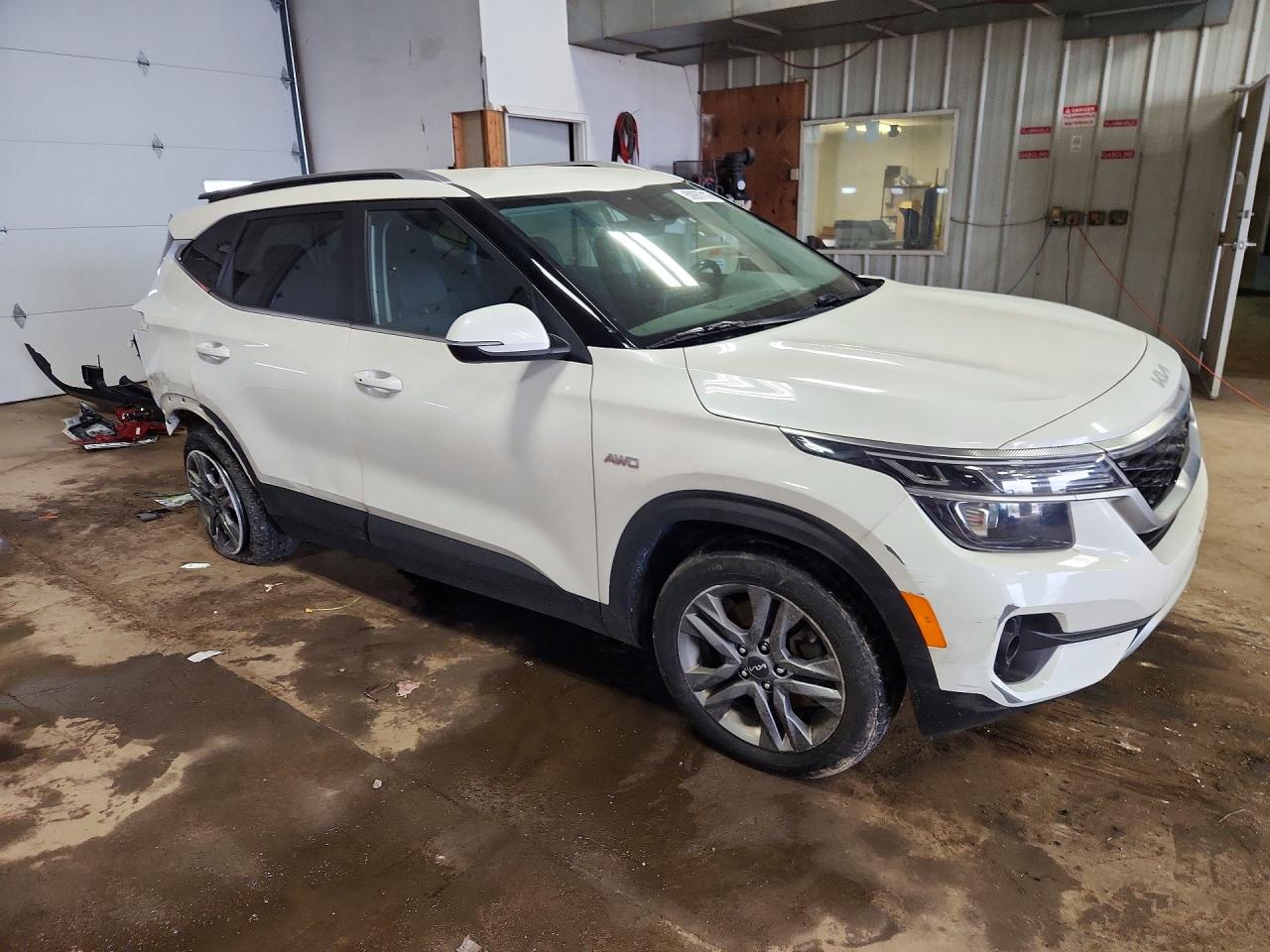 2023 KIA SELTOS S — снимка 4