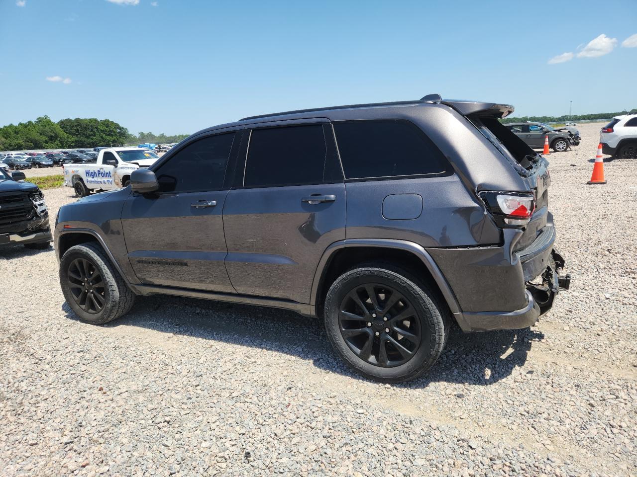 2017 JEEP GRAND CHEROKEE LAREDO — снимка 2